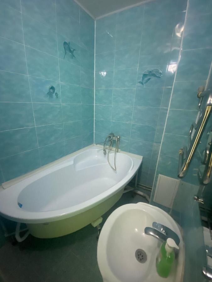 2 Комнатная Квартира В Атырау С Бесключевым Доступом Atyraū Extérieur photo